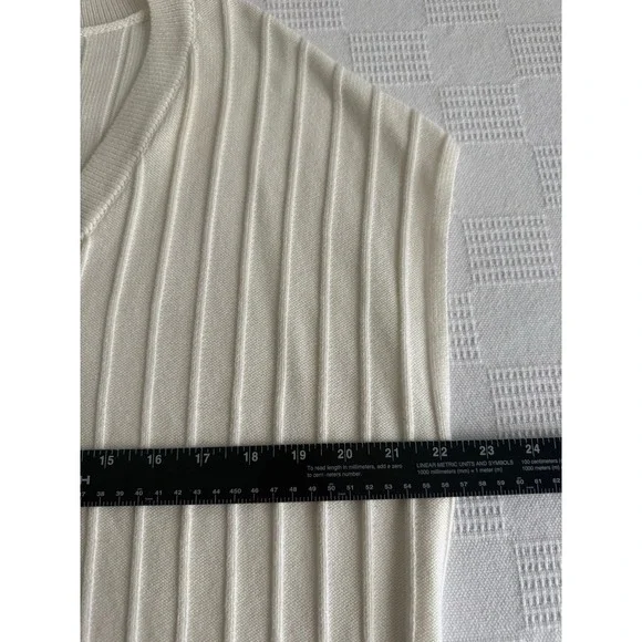 ANN TAYLOR NWT Ivory Ribbed V Neck Sweater Vest Soft Minimalist Capsule XL NEW - Picture 6 of 6